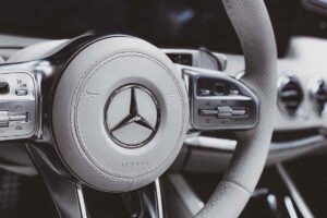 La Mercedes più assurda mai vista: ha degli interni che sembrano usciti da un'astronave di Star Wars