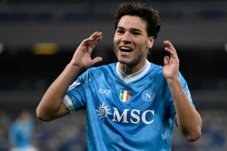 Napoli, apprensione per Vergara: infortunio contro il Torino, lunedì gli esami decisivi